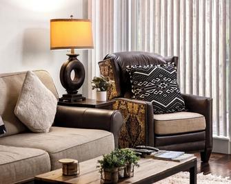 Creekside - Redmond - Living room
