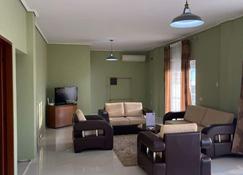 Kondo Stays - Azure Apartments - Vlora - Pokój dzienny