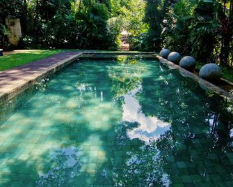 Wallawwa - Kotugoda - Pool