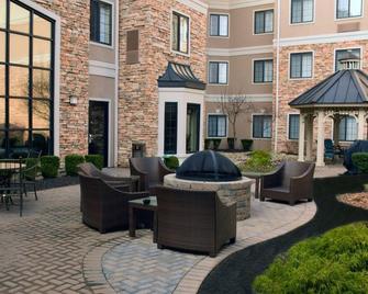 Cozy Suite | Daily Breakfast and Indoor Pool - West Chester - Patio