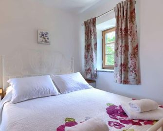 Holiday Home Villa Nicolara by Interhome - Buzet - Habitación