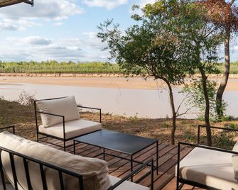 Glamping Los Palmares - Puerto Vilelas - Balkon