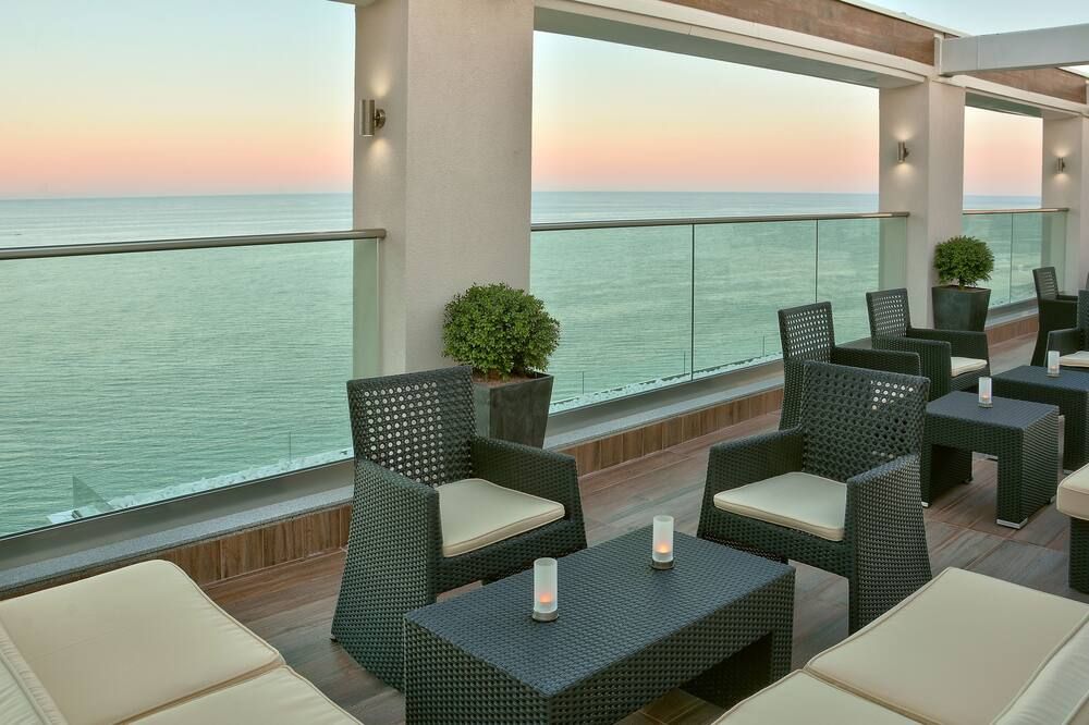 جريفيد هوتل متروبول - بريميوم بسعر شامل جميع الخدمات