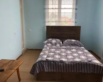 Hotel Mirage - Ureki - Bedroom