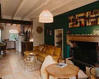 Cosy cocoon - A charming nature oasis close to Puy du Fou - Bazoges-en-Pareds - Sala de estar