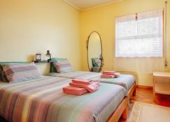 Your Place (Apartment in Maia near Porto, and to travel in the North) - Maia (Porto) - Bedroom