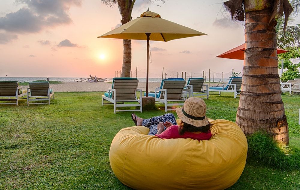 Hotel J Negombo - Negombo - Innenhof