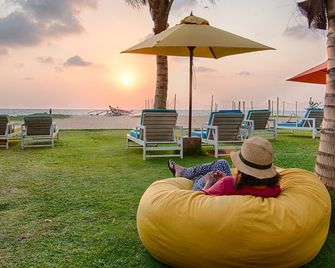 Hotel J Negombo - Negombo - Innenhof
