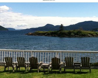 Adorable Cottage in the heart of Eastsound - Eastsound - Balcony