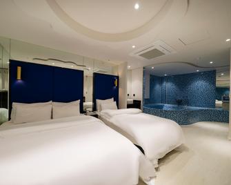 Sinchon Lexy - סיאול - חדר שינה