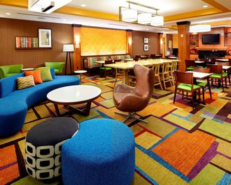 Fairfield Inn & Suites by Marriott Pittsburgh Neville Island - Pittsburgh - Lounge