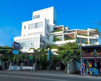 Refresh Hotel Hikkaduwa - Hikkaduwa