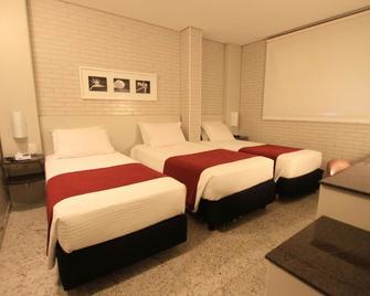 Hotel Confiance Batel - Curitiba - Bedroom