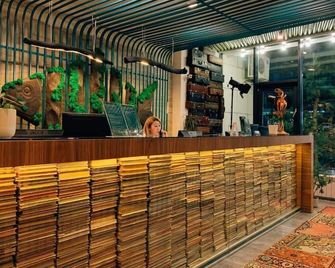 Inn Ozz Astana - Astana - Front desk