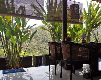 Private Room With Ocean View 1 - Senggigi - Restaurant