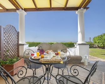 Relais 2 Pini - Anacapri - Balcón