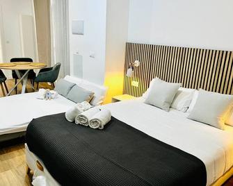 A (Va070.2.4) Th Mediterranean Suites 4 - Valencia - Bedroom