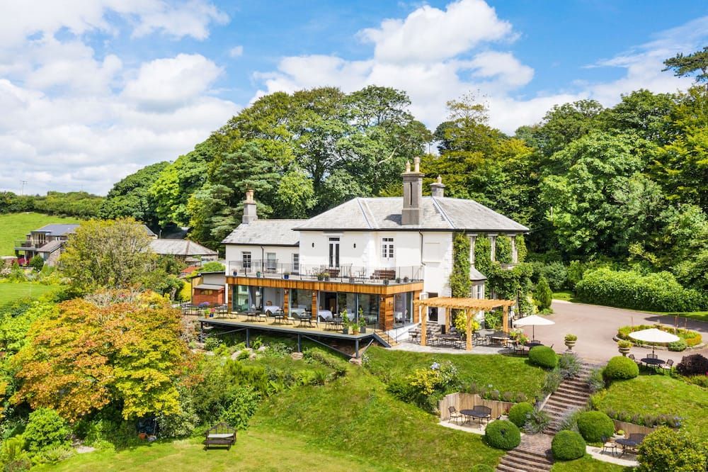 The Horn Of Plenty - Tavistock