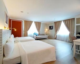 TH 호텔 페낭 - 바양 레파스 - 침실