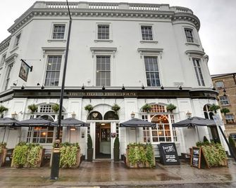 Publove @ The White Ferry, Victoria - London - Bygning