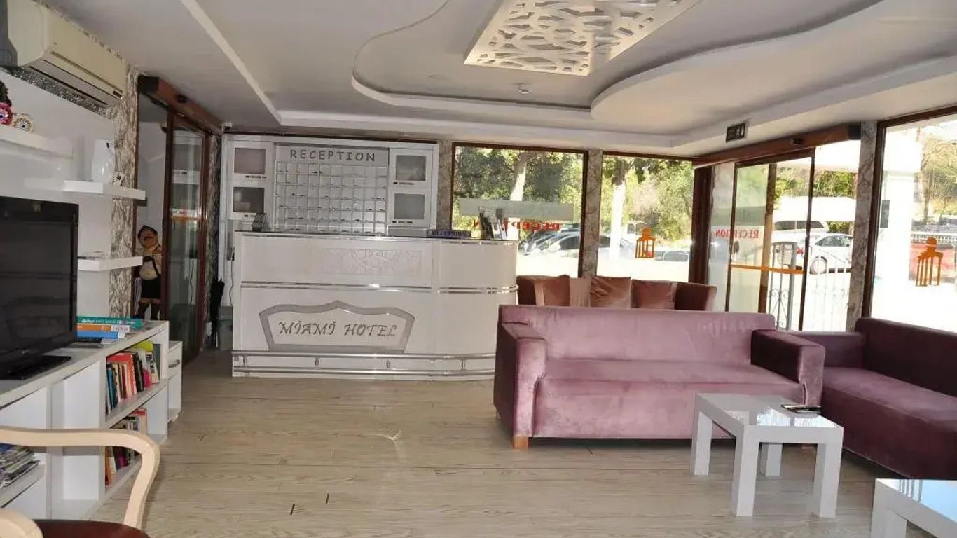 سايد ميامي بيتش هوتل