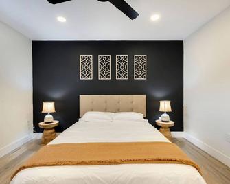 Charming 4-bedroom house with mini putt and WiFi in fabulous San Jose - San Jose - Habitación