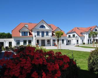 Avalon Hotel Bellevue - Fehmarn - Gebäude