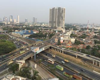 Deluxe 2br Apt With City View - Gwr 1715 - Tangerang City - Outdoor view