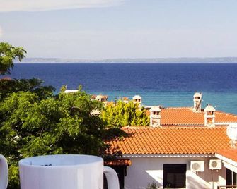 Hotel Odysseas - Polychrono - Balkon