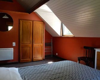 Quiet, detached house near Gavarnie - Gavarnie - Bedroom