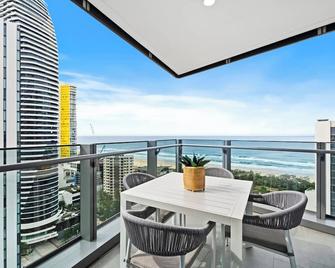 Signature Broadbeach - Gclr - Broadbeach - Balcony