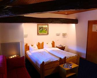 Albergo Due Spade - Caldonazzo - Camera da letto