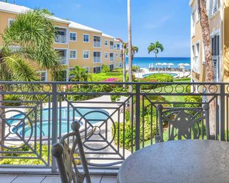 Regal Beach Club #523 on 7 Mile Beach! - West Bay - Balcony