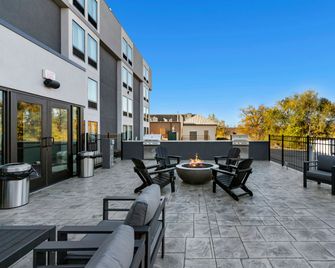 Spark by Hilton Harrisonburg University Area - Harrisonburg - Balkón