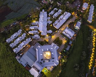 Sterling Ooty Fern Hill - אוטי - בניין