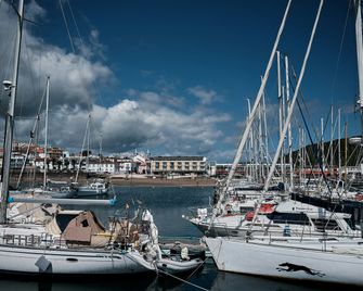 Hotel Praia Marina By Ridan Hotels - Praia da Vitória - Building
