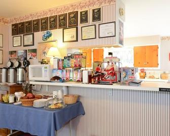 Stahlecker House Inn - Napa - Prasmanan