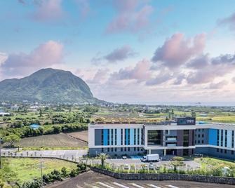 Sanbangsan Hotel - Seogwipo - Bina