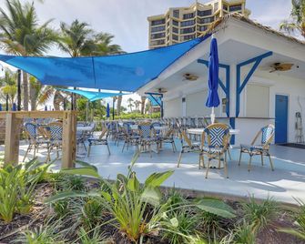 Fort Pierce Condo w/ Screened Porch: Walk to Beach - Fort Pierce - Innenhof