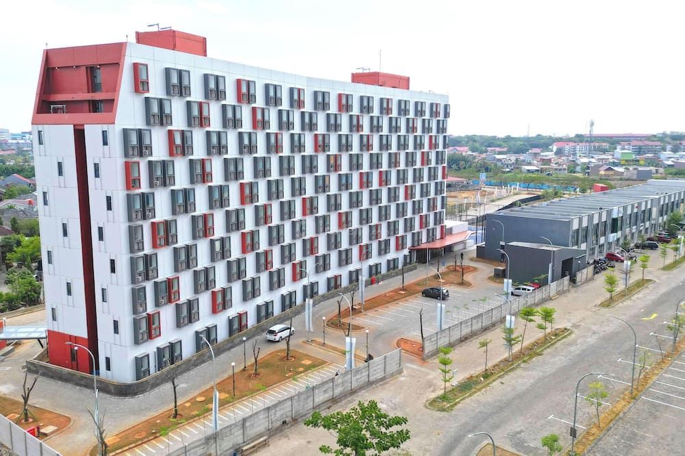 Comfortable Studio Room Apartment (No Kitchen) At Bandaraya Tallasa City Makassar - Makassar - Building