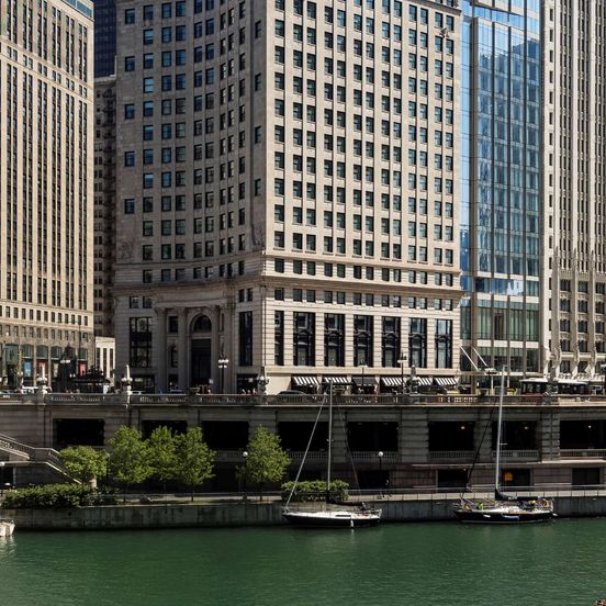 Building view of LondonHouse Chicago, Curio Collection by Hilton