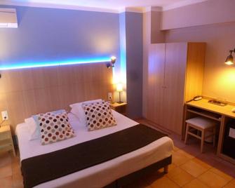 Hotel Espadon bleu - Bormes-les-Mimosas - Schlafzimmer