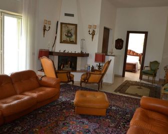 Villa Lucia - Bari - Sala de estar