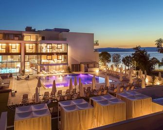 Luxury Hotel Riva - Malinska - Pool