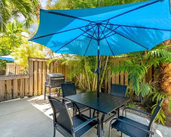 جاليريا أبارتمنتس باي لوكل - فورت لاودردال - شرفة مرصوفة