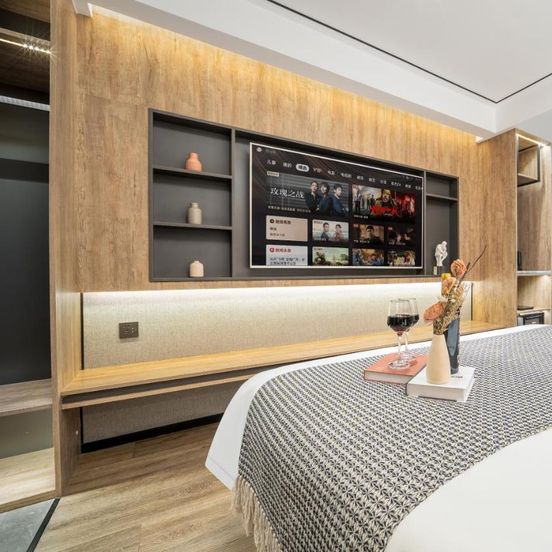 Wenzhou All-Day Hotel Is Located in The image 1