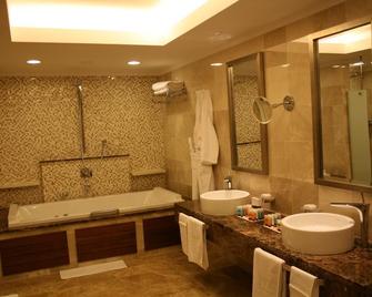 El Aurassi - Alger - Salle de bain