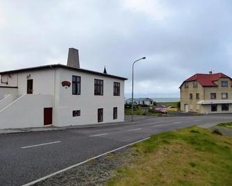 Guesthouse Tilraun - Blonduos