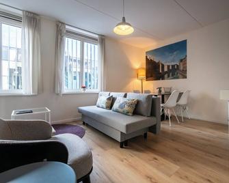 Aparthotel North Spacious Suite for 6 Guests - Ámsterdam - Sala de estar