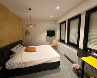 Hotel - B&B Elementum - קורטרייק - חדר שינה